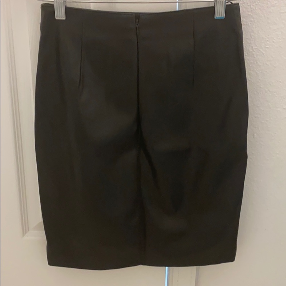 Skirt - Picture 2 of 3
